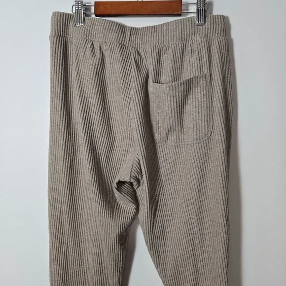 Alo Yoga Size M Muse Ribbed Knit Jogger Sweatpants Lounge Taupe - Picture 4 of 10